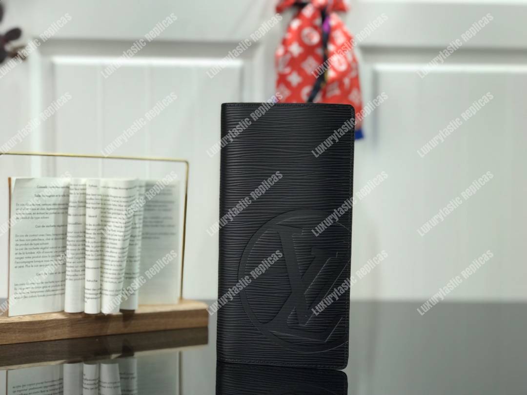 LV Brazza Wallet Epi Leather Noir Initials