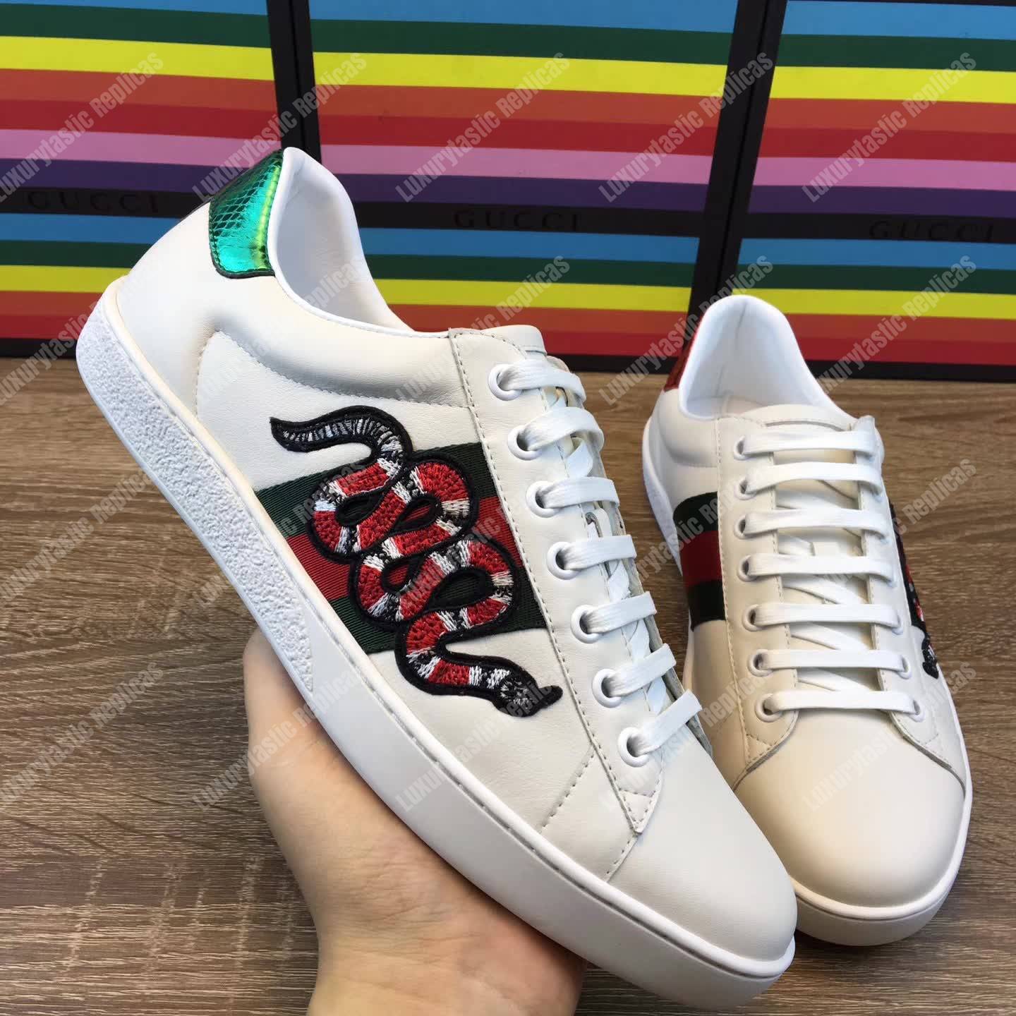 G*u*i ace embroidered snake sneaker white