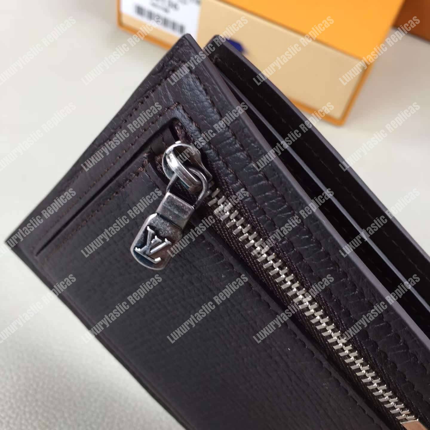 LV Compact Wallet Utah Leather Marron