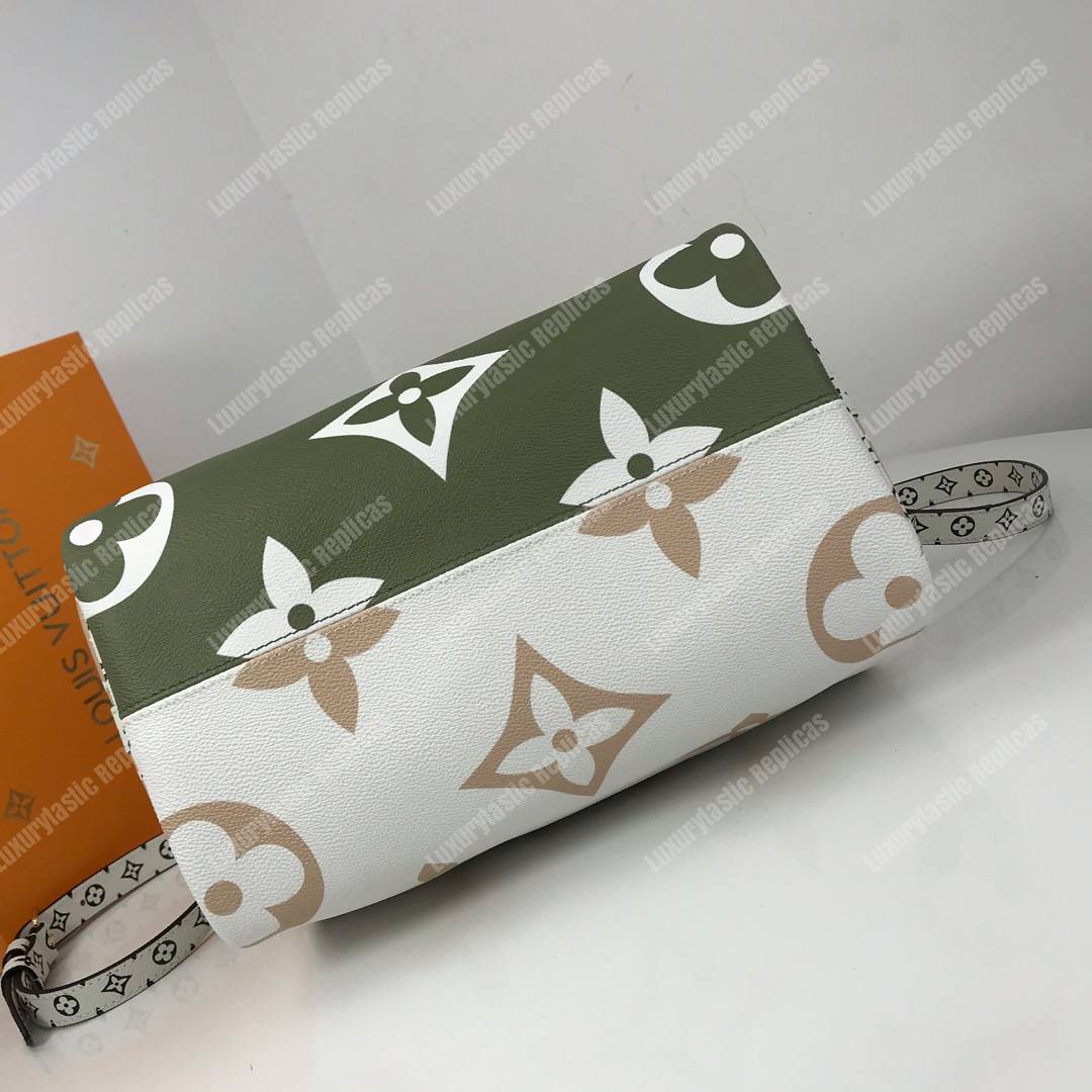 LV Speedy Bandouliere 30 Monogram Geant Creme