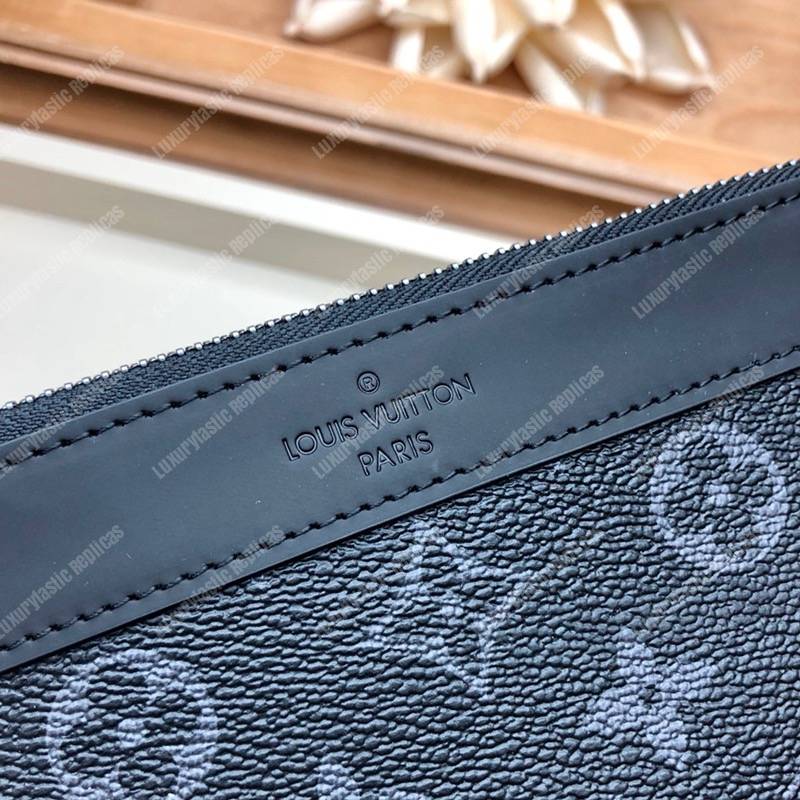 LV Discovery Pochette PM Monogram Eclipse Canvas
