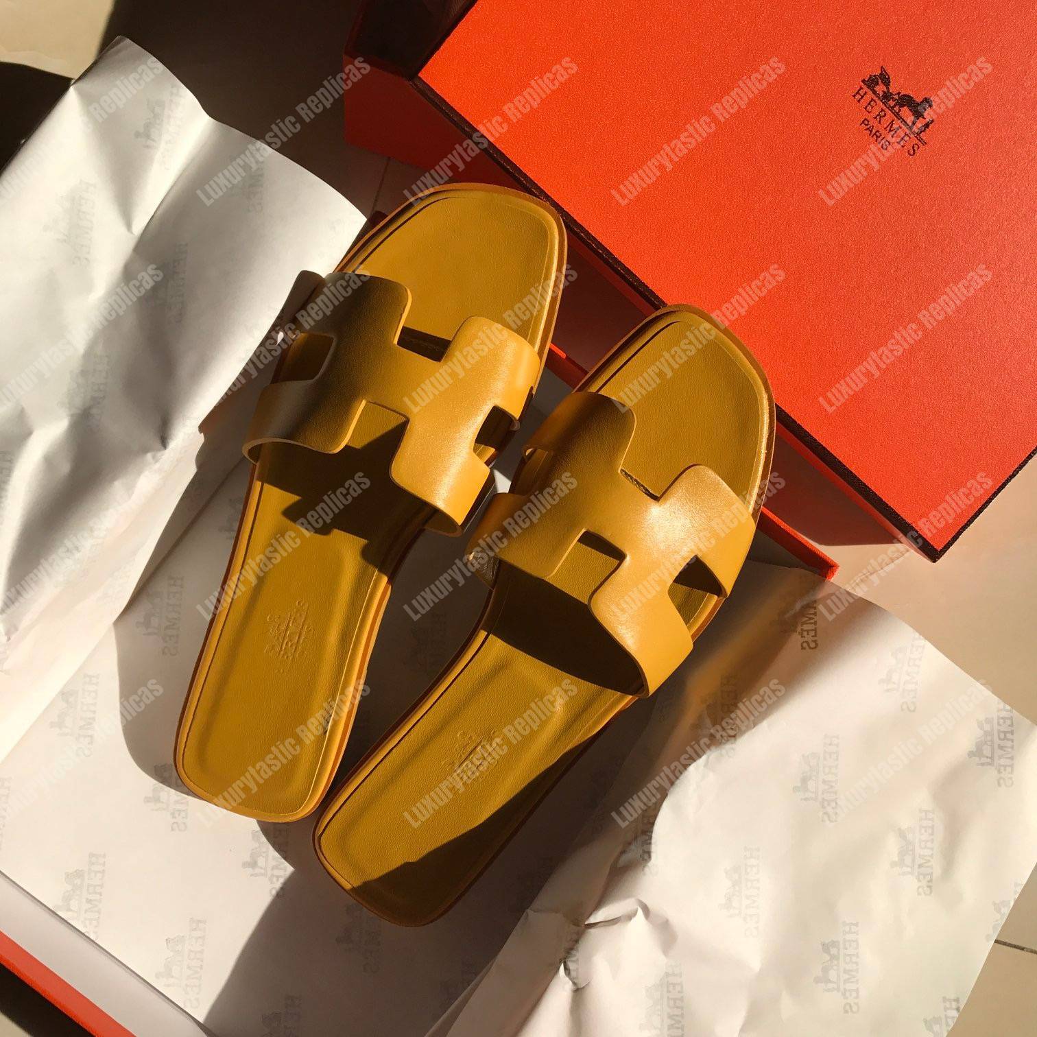 H**mes oran sandal calfskin leather yellow
