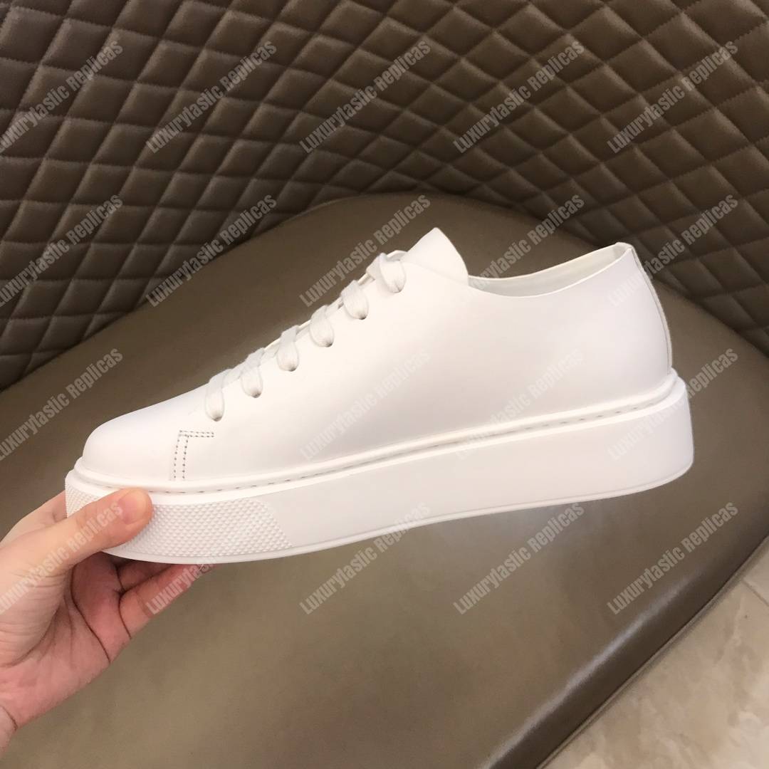 Pra*a leather sneakers white