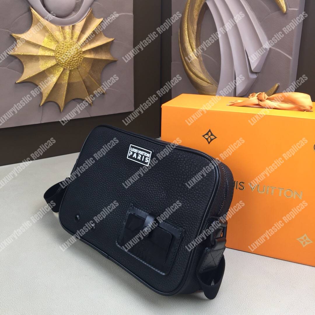 LV Alpha Messenger Black