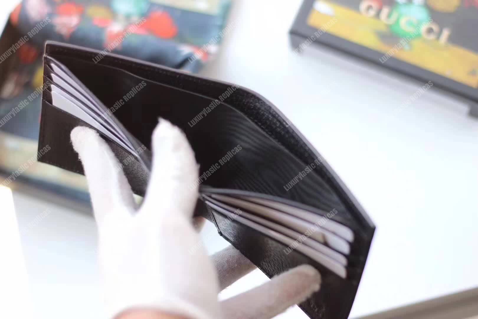 G*u*i bee star leather b-fold wallet black