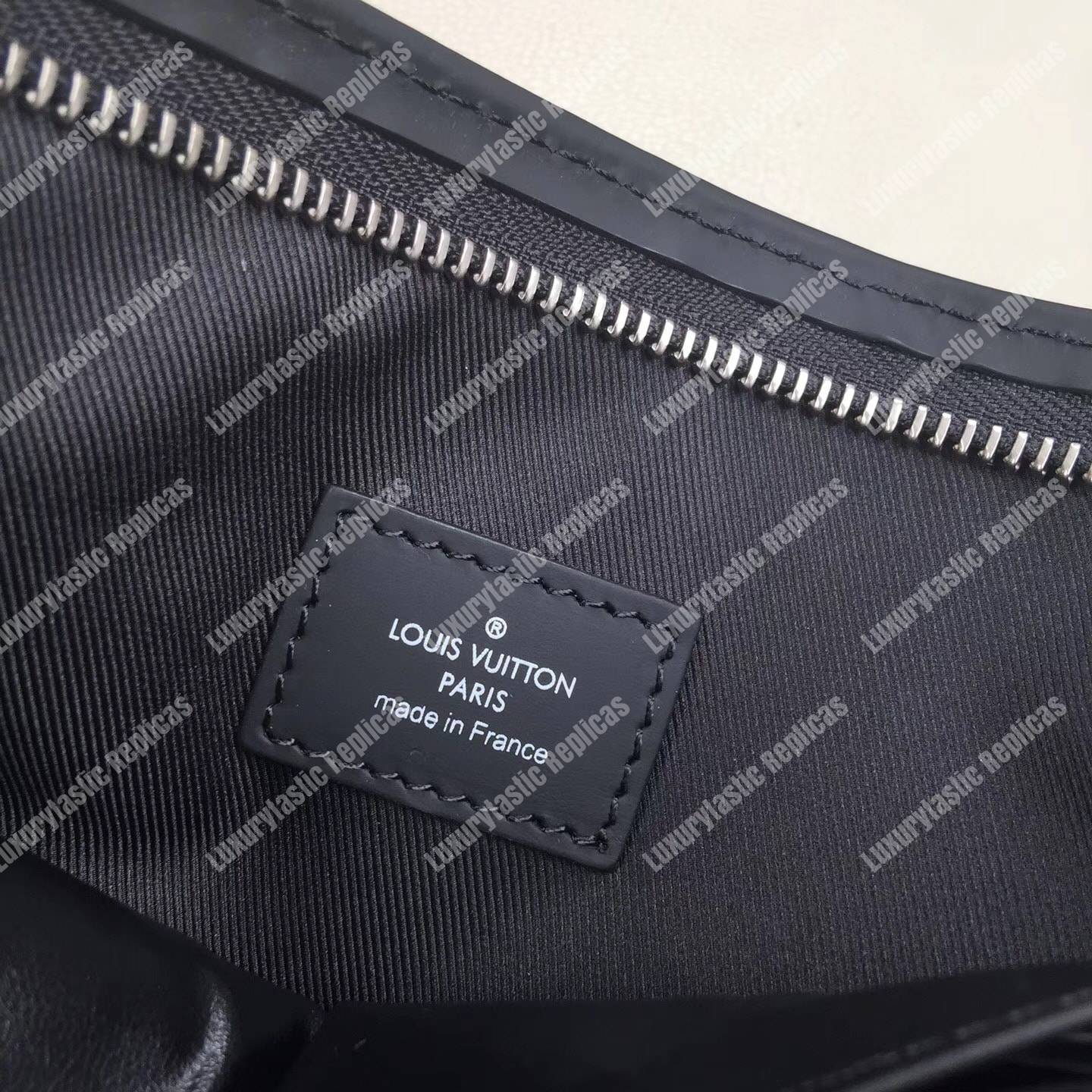 LV Pochette Voyage MM Damier Cobalt Canvas