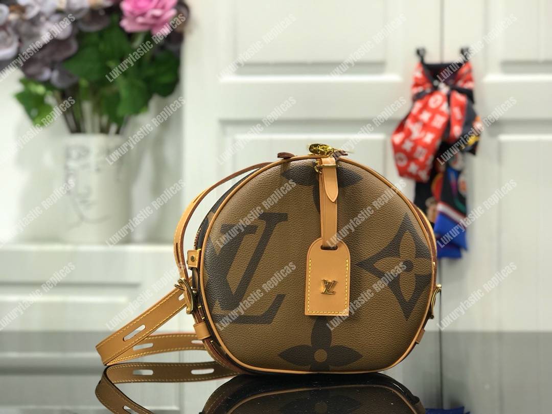 LV Boite Chapeau Souple Giant Reverse Monogram
