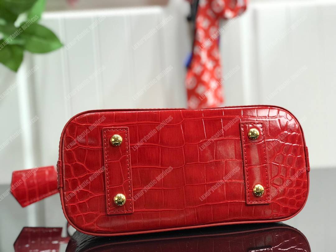 LV Alma BB Crocodilien Brillant Cerise