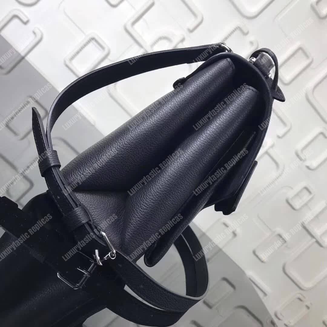 LV MyLockme Handbag Noir