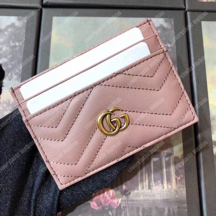 G*u*i gg marmont card case dusty pink