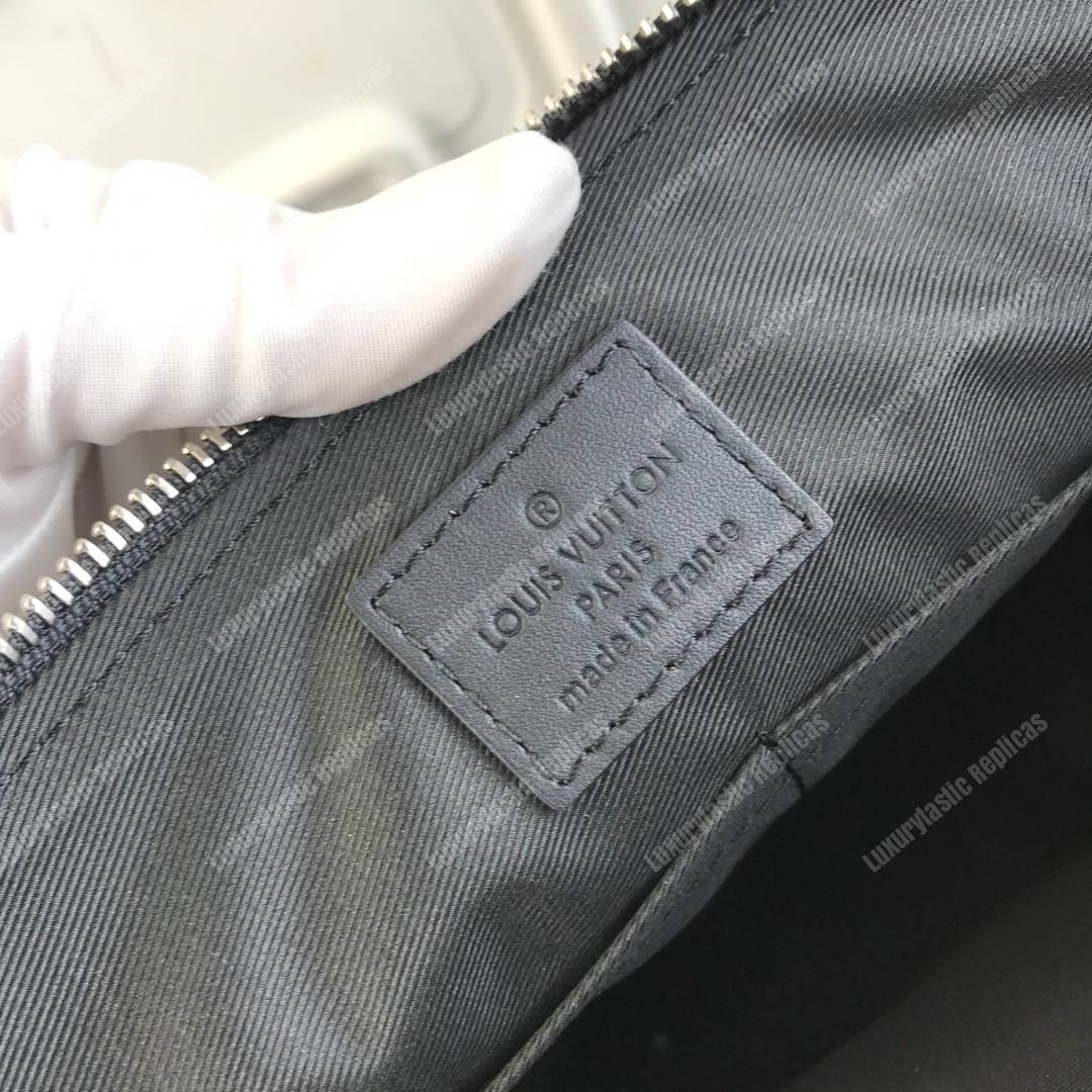 LV Discovery Messenger PM Damier Infini Leather Onyx
