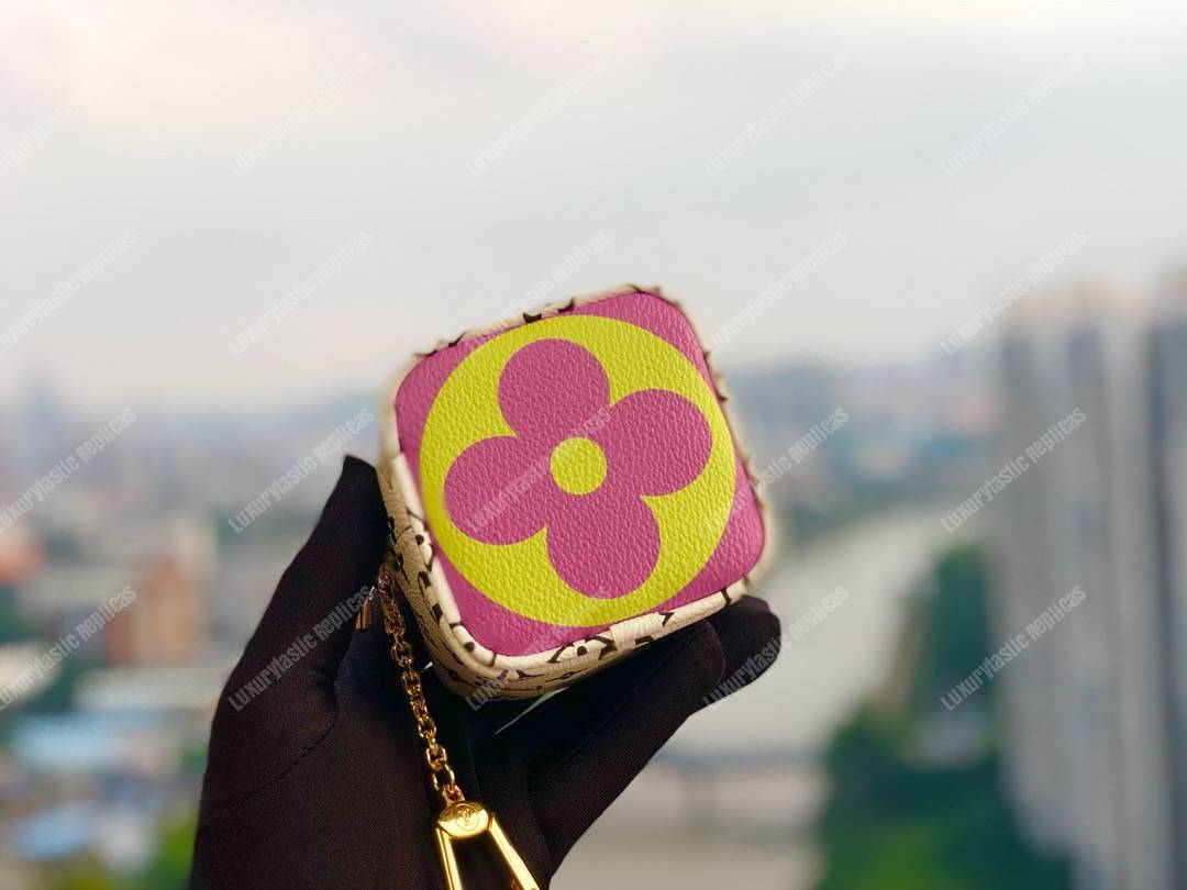 LV Porte Monnaie Cube Summer 2019 Pink