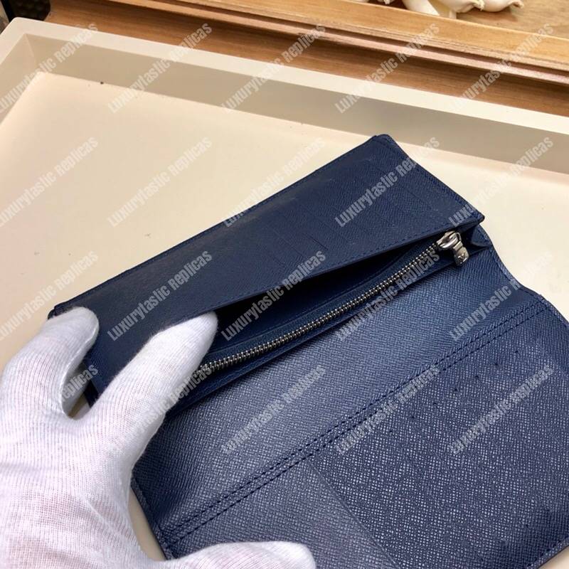LV Brazza Wallet Taïga Leather Bleu Marine