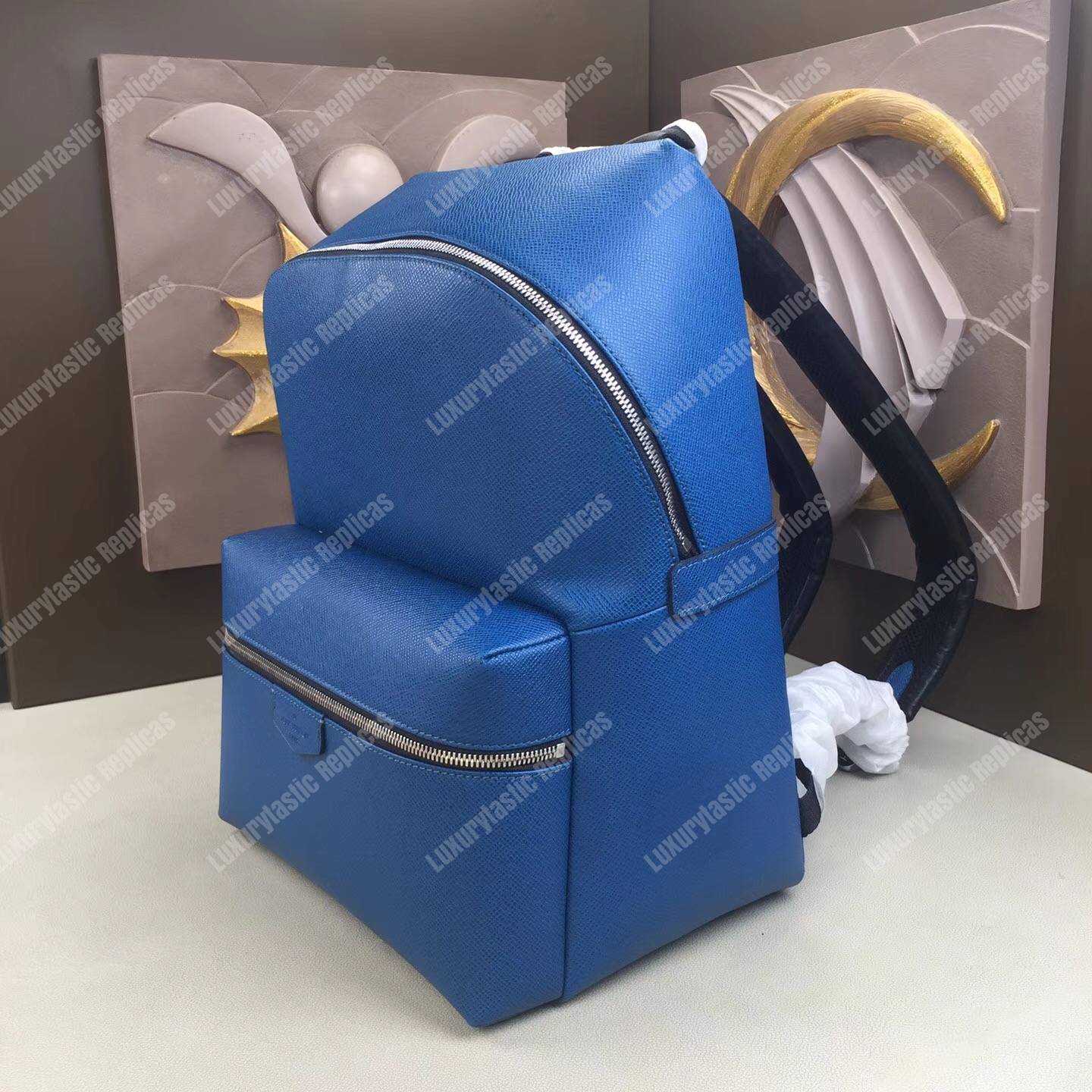 LV Discovery Backpack PM Taiga Leather Cobalt