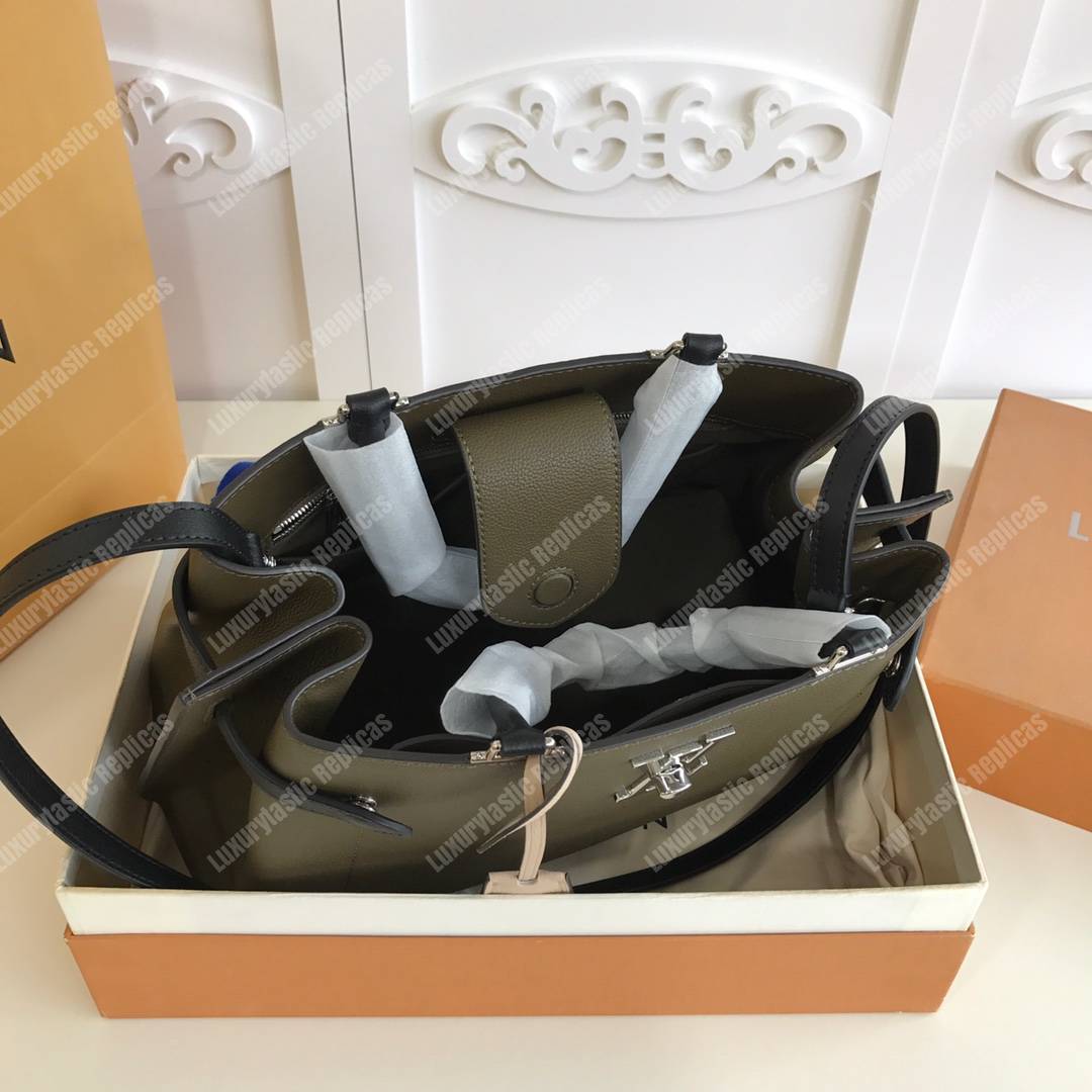 LV Lockme Day Laurier Toffee Latte Black