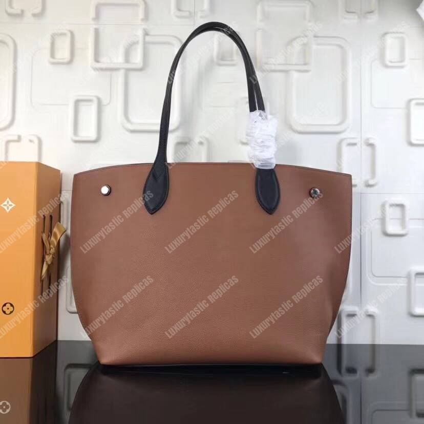 LV Lockme Go Caramel