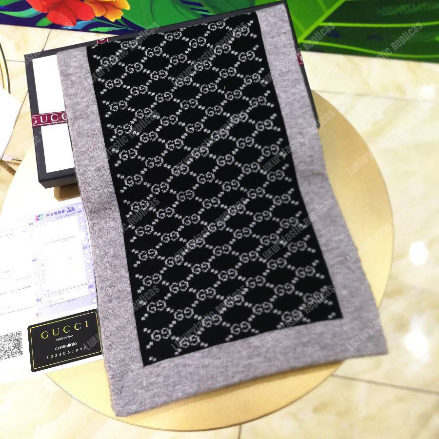 G*u*i monogram gg wool scarf black grey