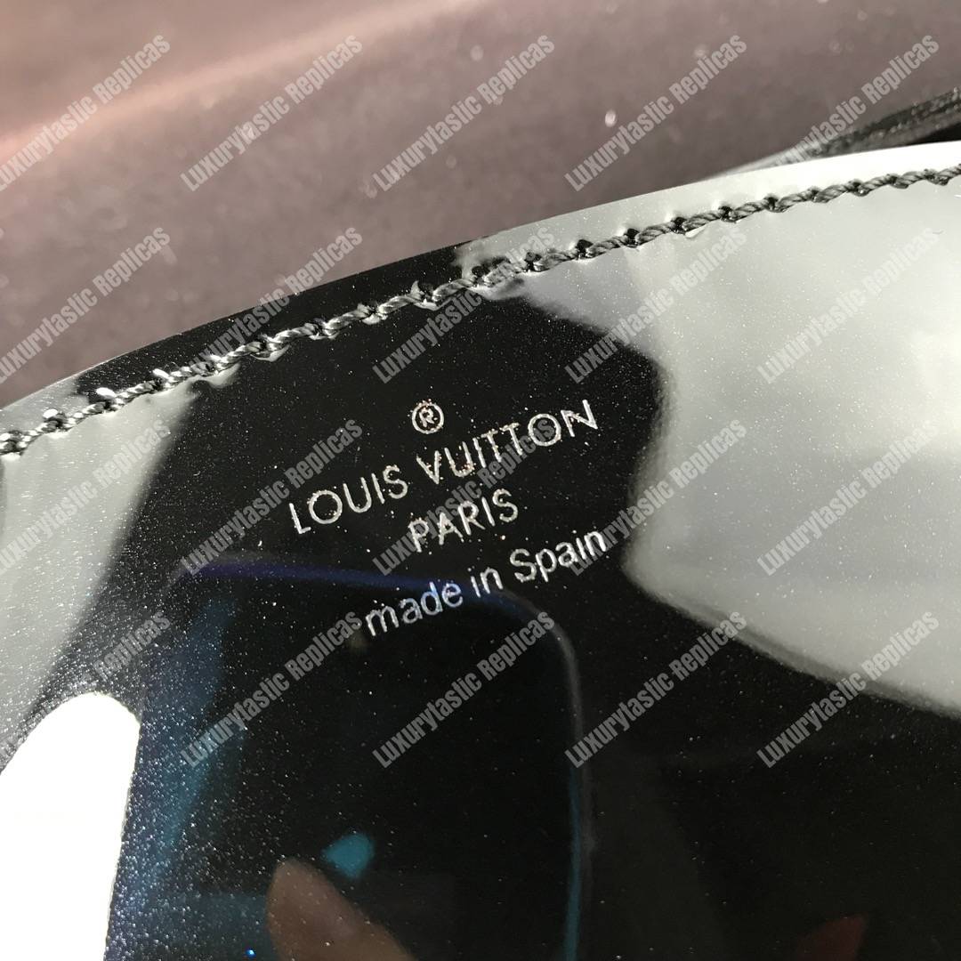 LV Pochette Twist Monogram Vernis Patent Leather Black