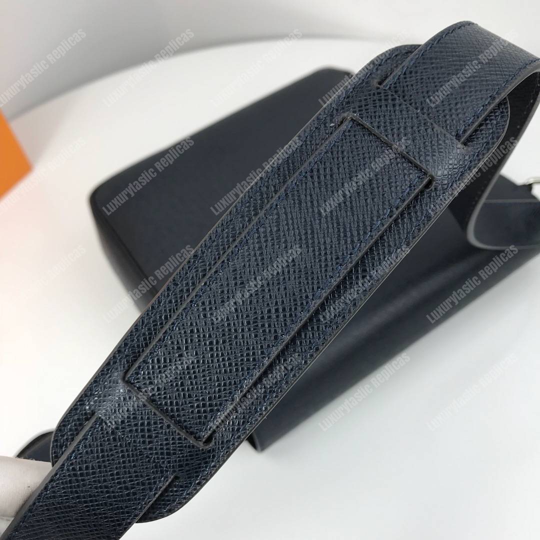 LV Roman PM Taiga Leather Bleu Marine