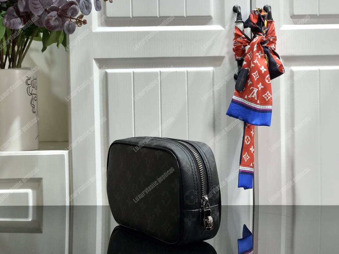 LV Toilet Pouch PM Monogram Eclipse