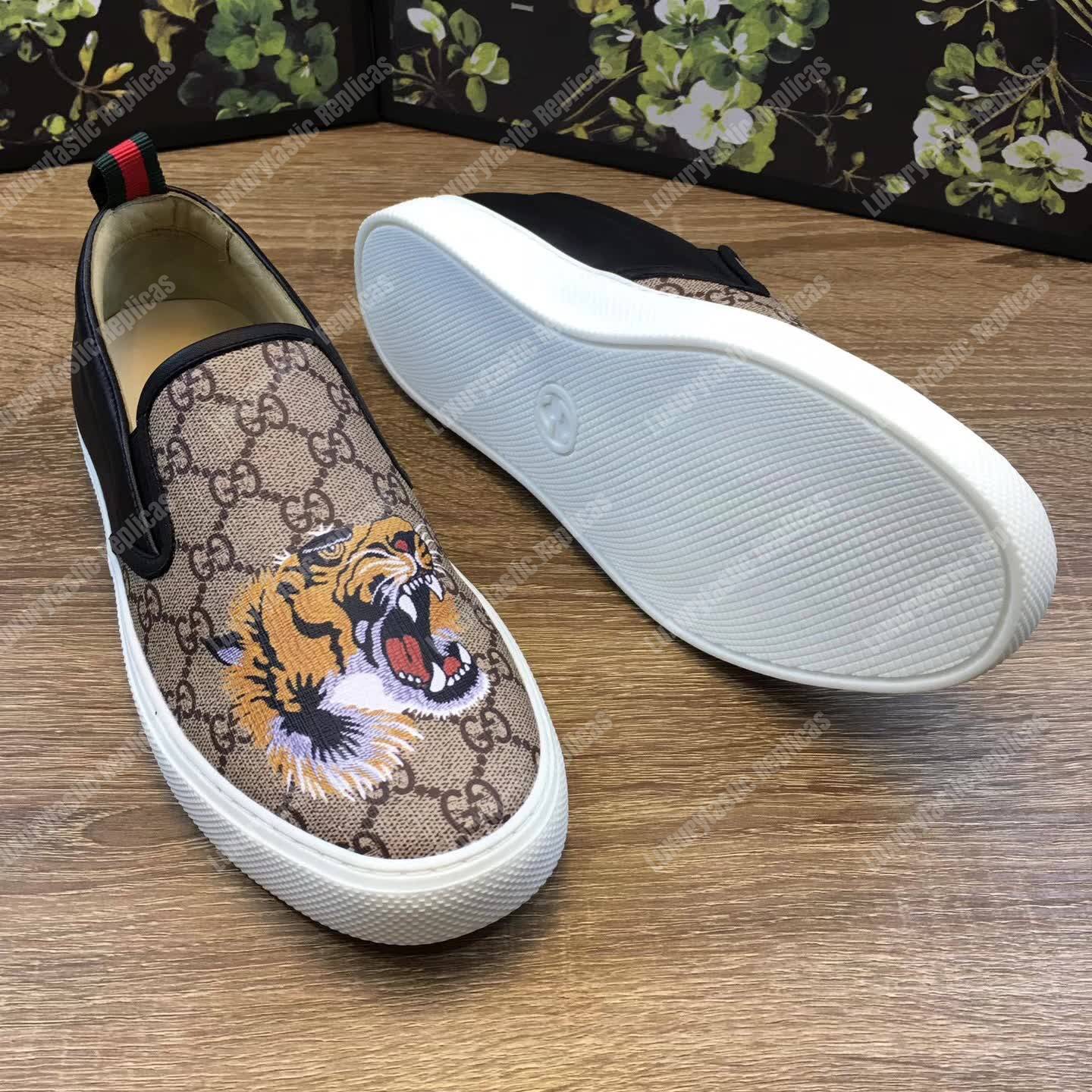 G*u*i gg sup*e tiger slip-on sneaker