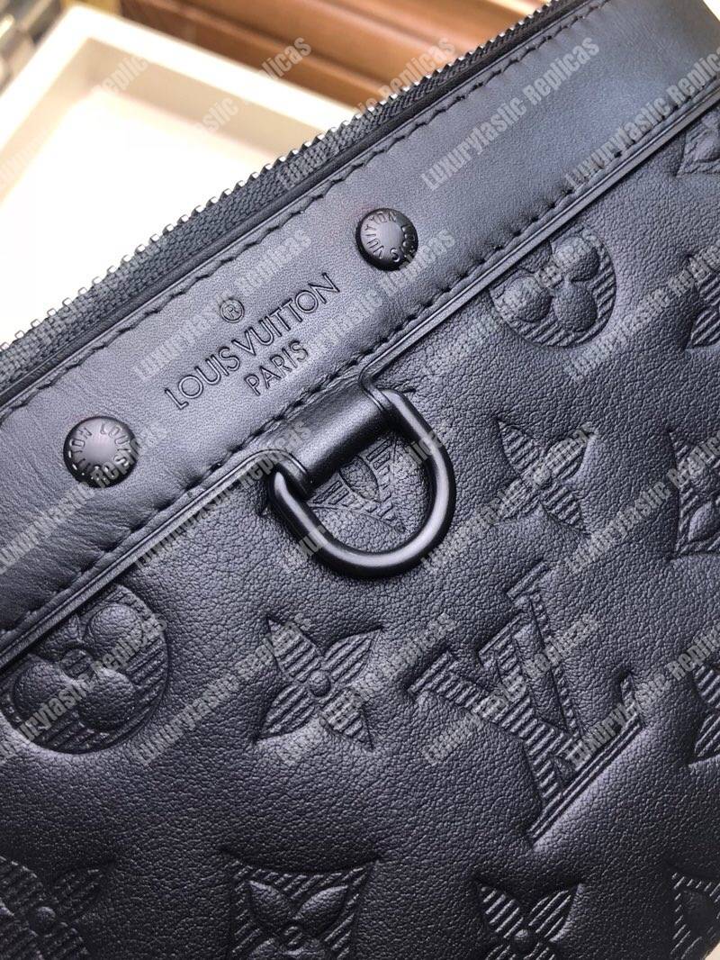 LV Discovery Pochette PM