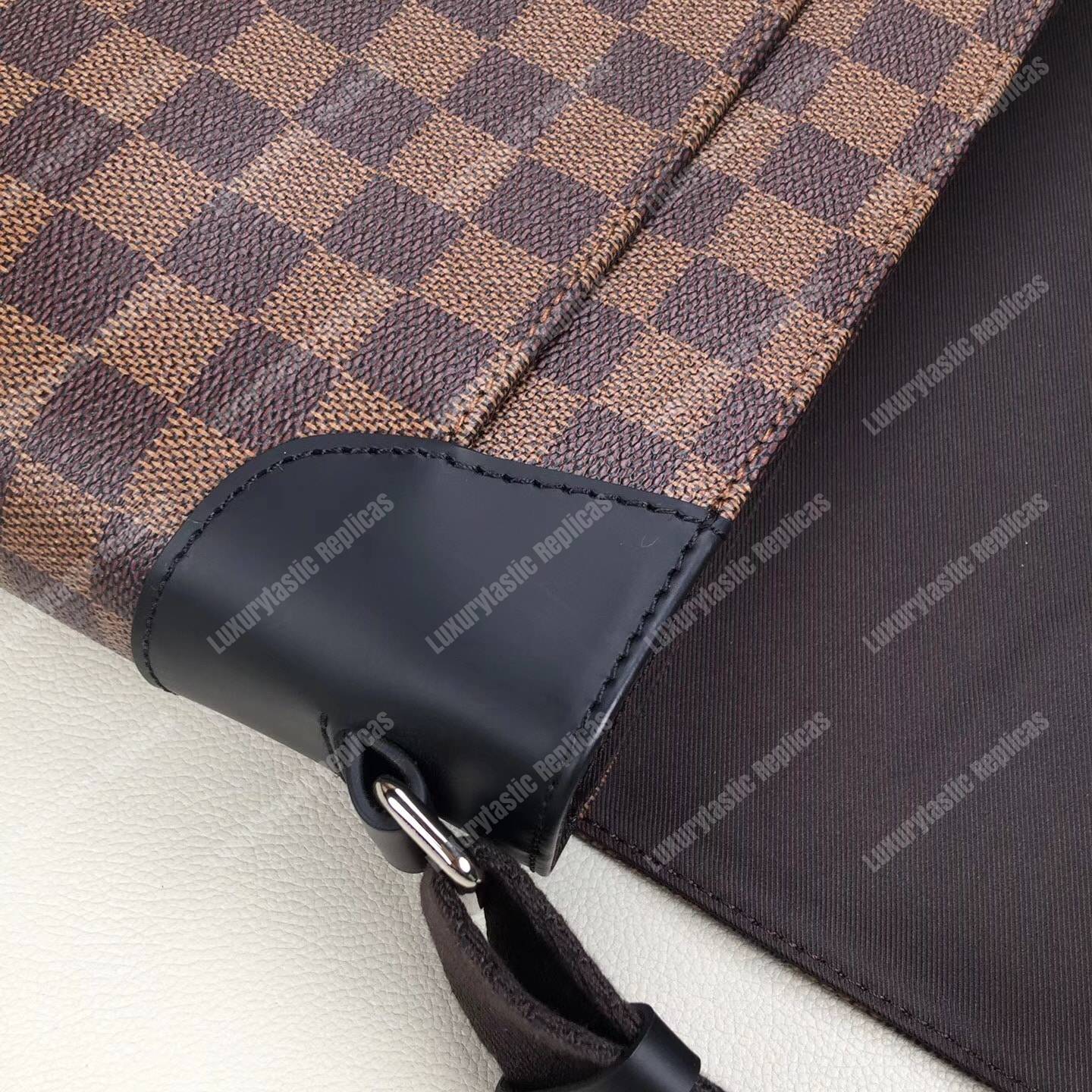 LV District MM Damier Ebene