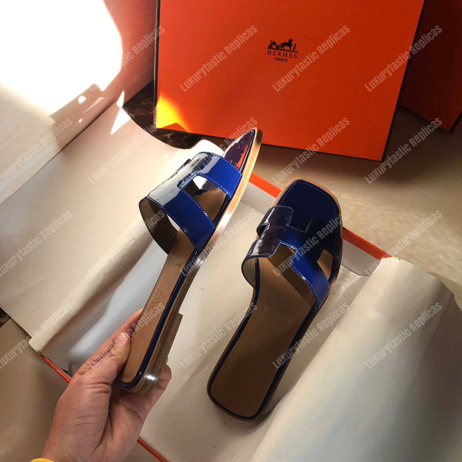 H**mes oran sandal patent leather blue