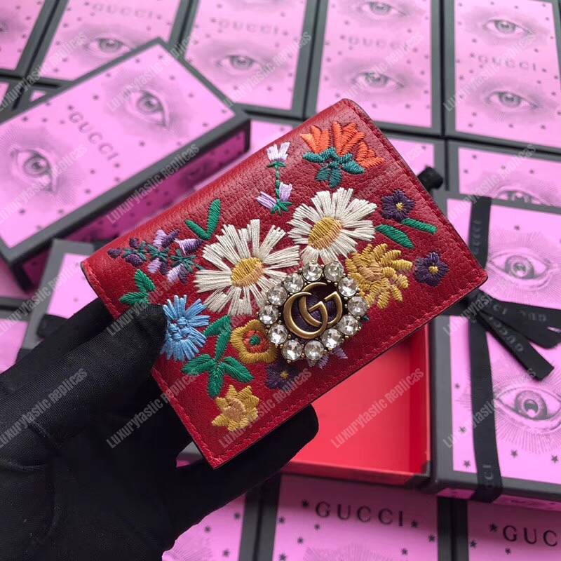 G*u*i embroidered leather card case red