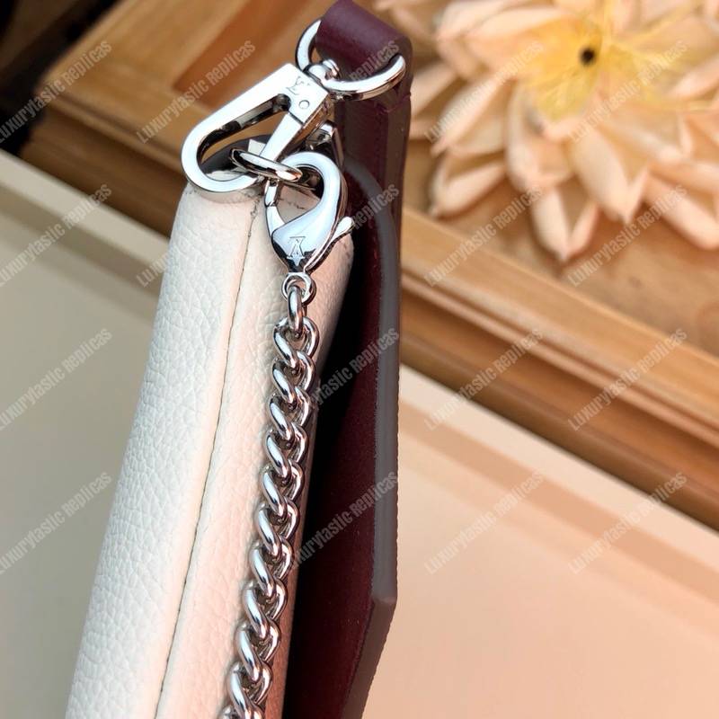 LV Pochette Mylockme Rose Soie Quartz Calla