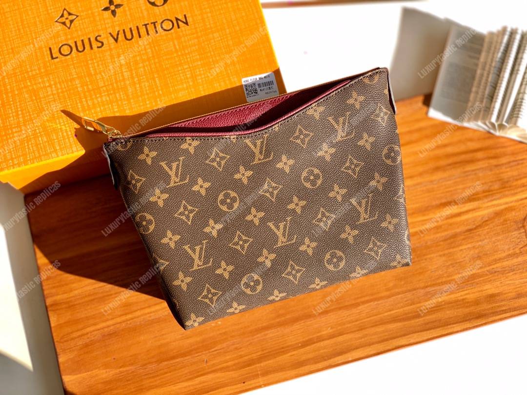 LV Pallas Beauty Case Lie Devine