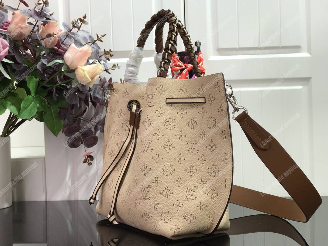 LV Girolata Monogram Crème Beige