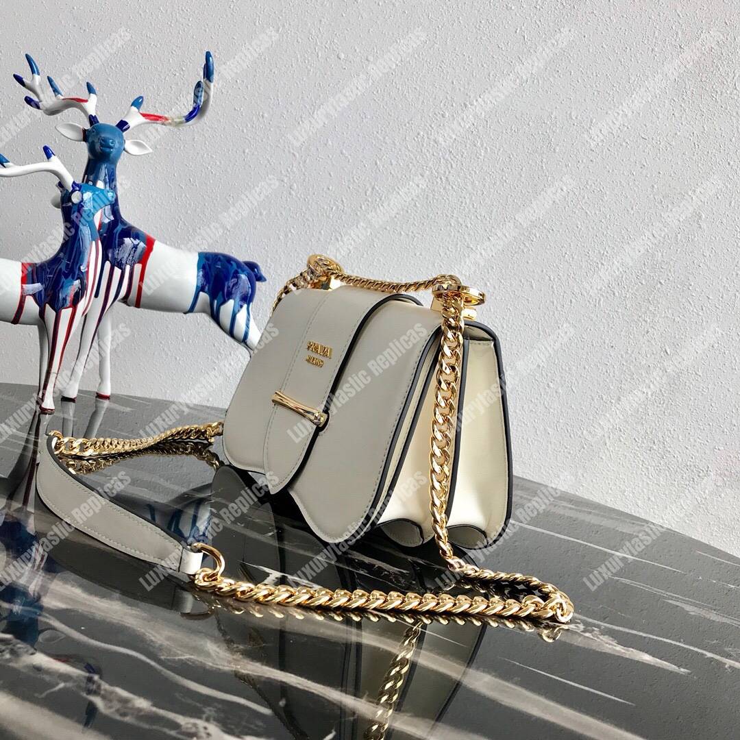 Pra*a sidonie leather shoulder bag white