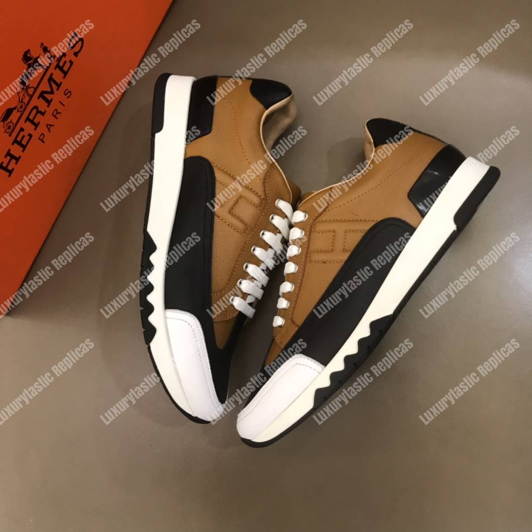 H**mes trail sneaker brown
