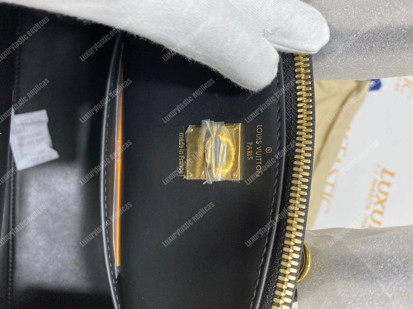 LV City Steamer PM Python Roccia Black
