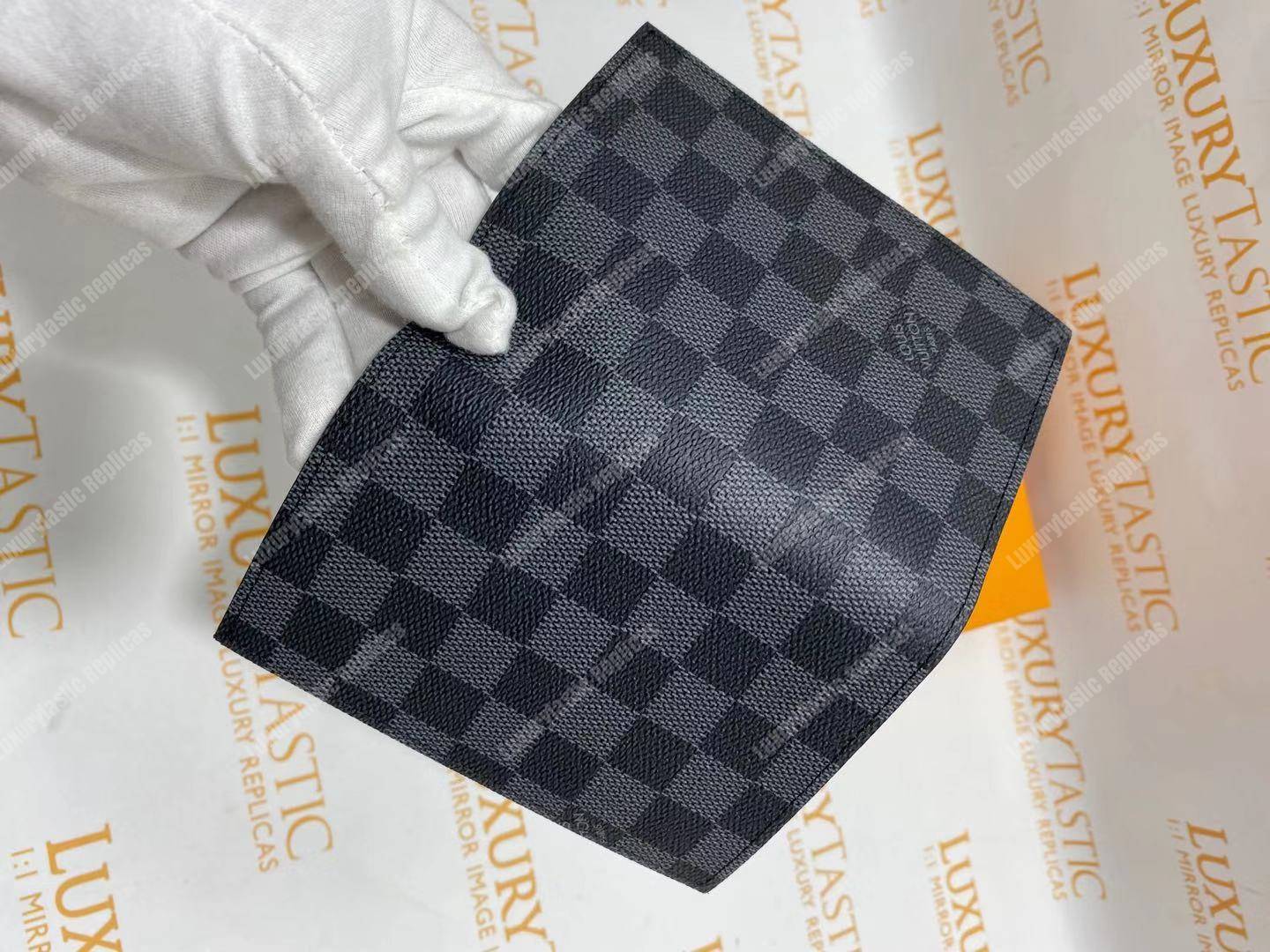 LV Passport Cover Damier Graphite Canvas