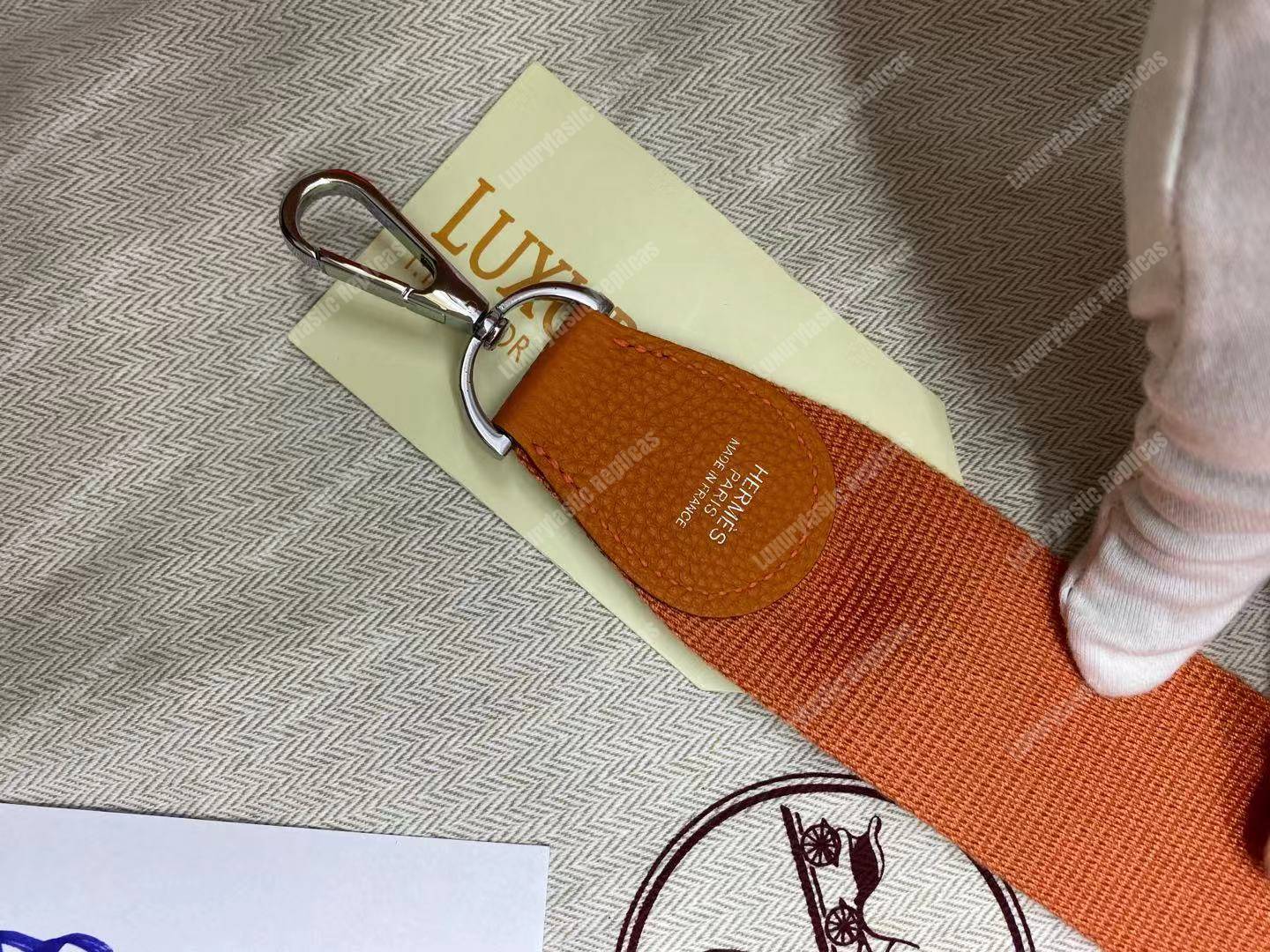 H**mes evelyne iii 29 clemence bag orange