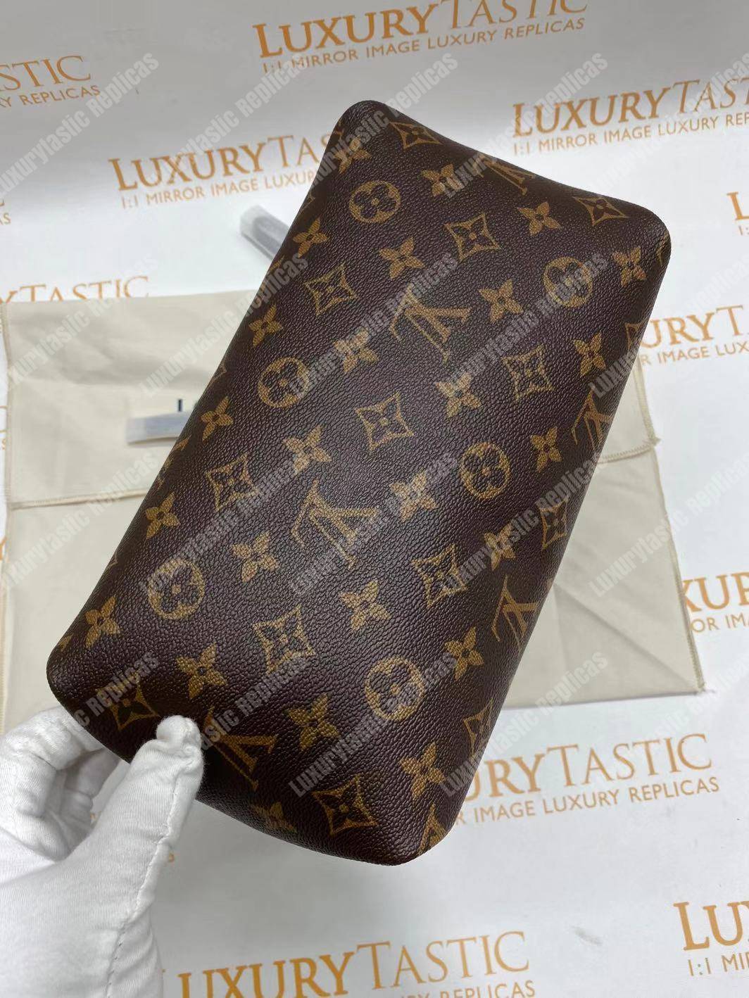 LV Beaubourg Hobo Mini Monogram