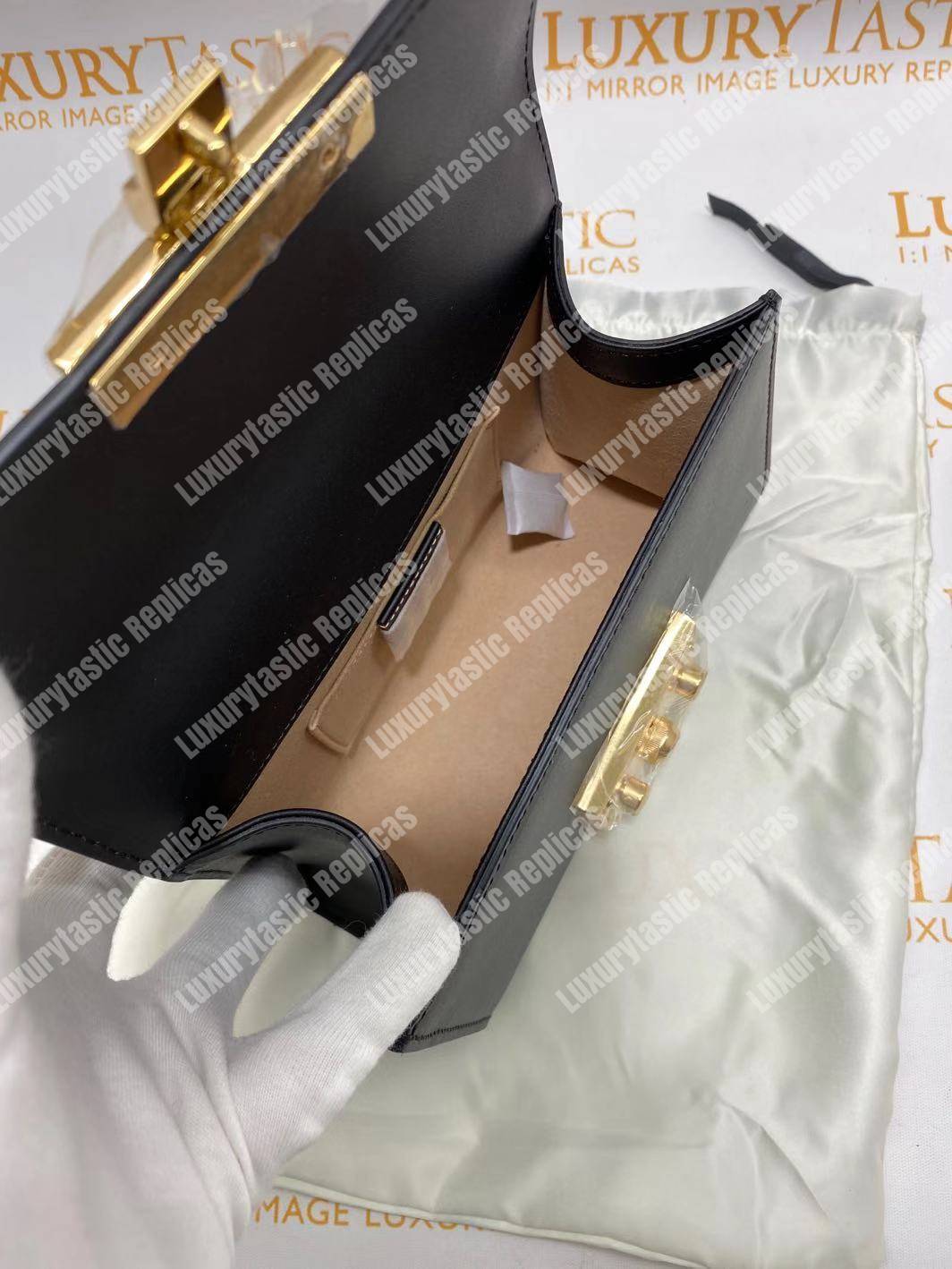 G*u*i padlock small leather shoulder bag black