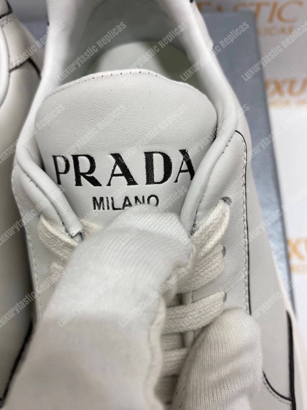 Pra*a leather sneakers white/black linning