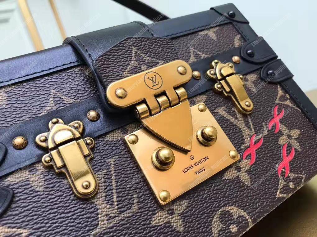 LV Petite Malle Monogram