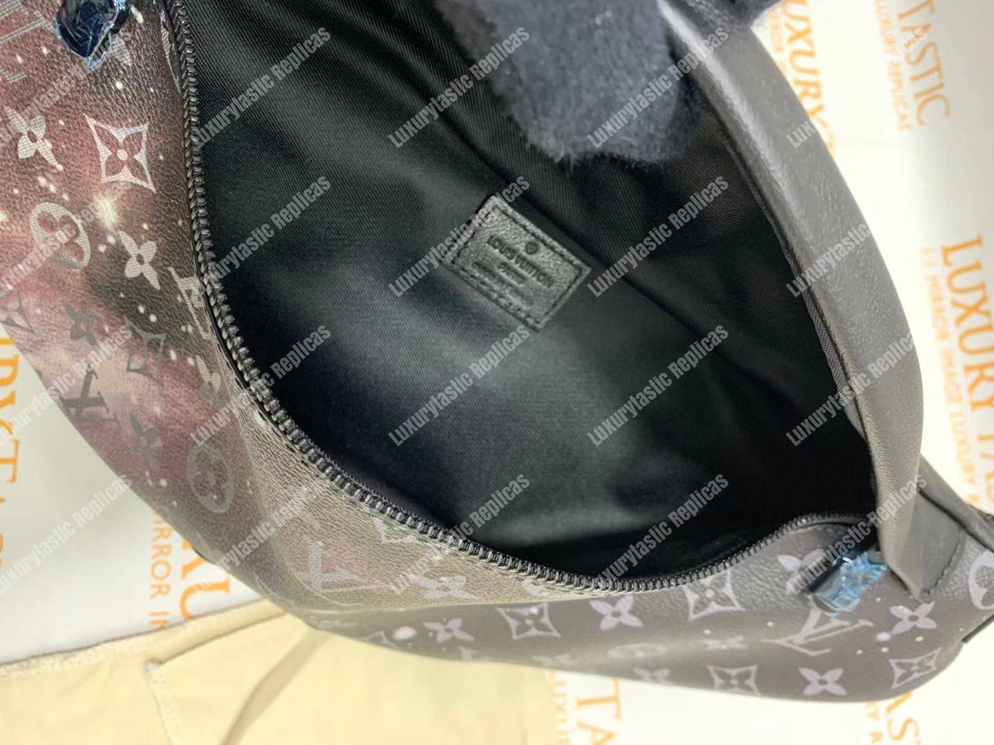 LV Discovery Bumbag Monogram Galaxy