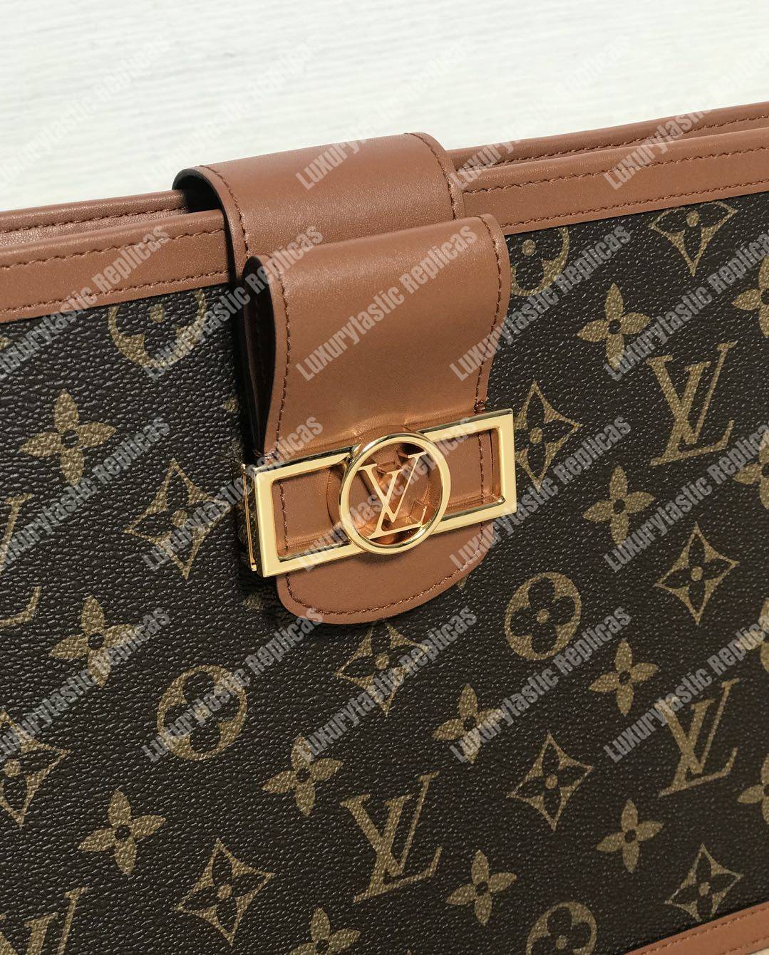 LV Pochette Dauphine Monogram