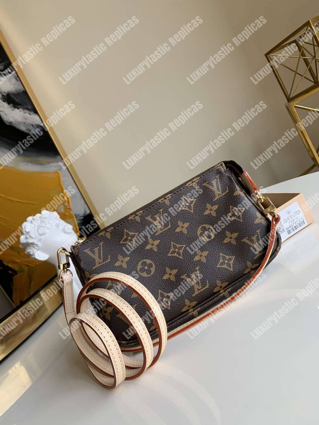 LV Pochette Accesoires Monogram