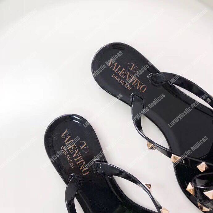 Valentino Rockstud Thong Black