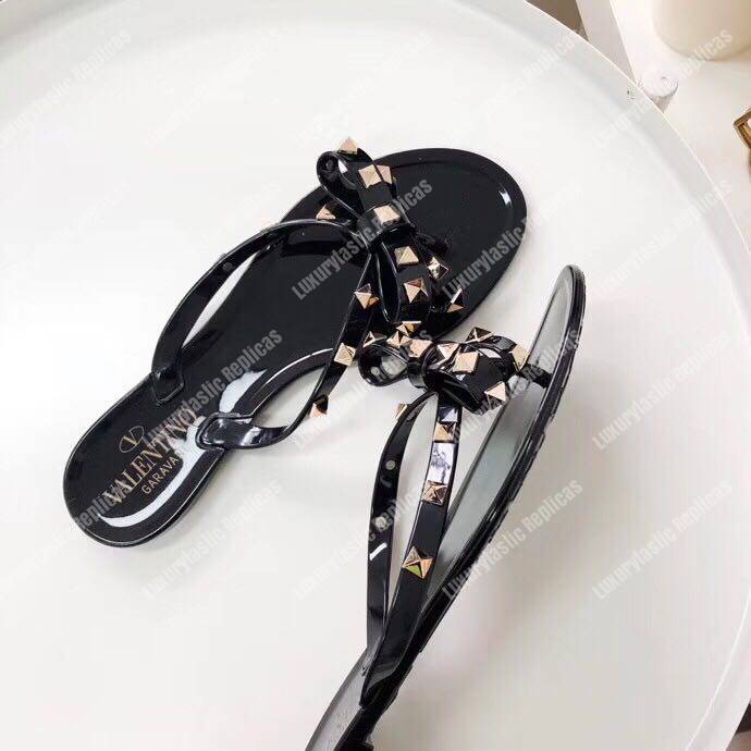 Valentino Rockstud Thong Black