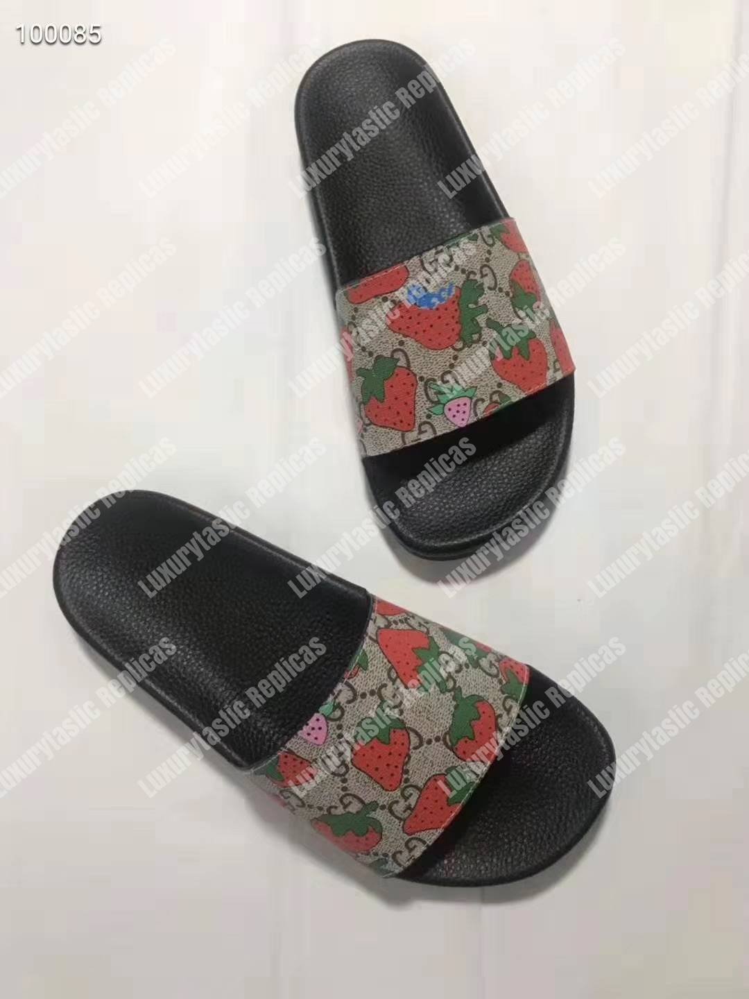 G*u*i strawberry slide sandal