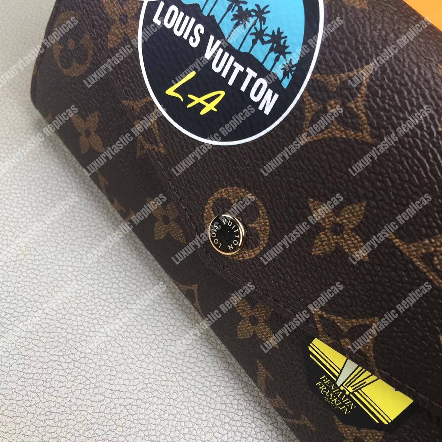 LV Sarah Wallet My LV World Tour Monogram Fuchsia