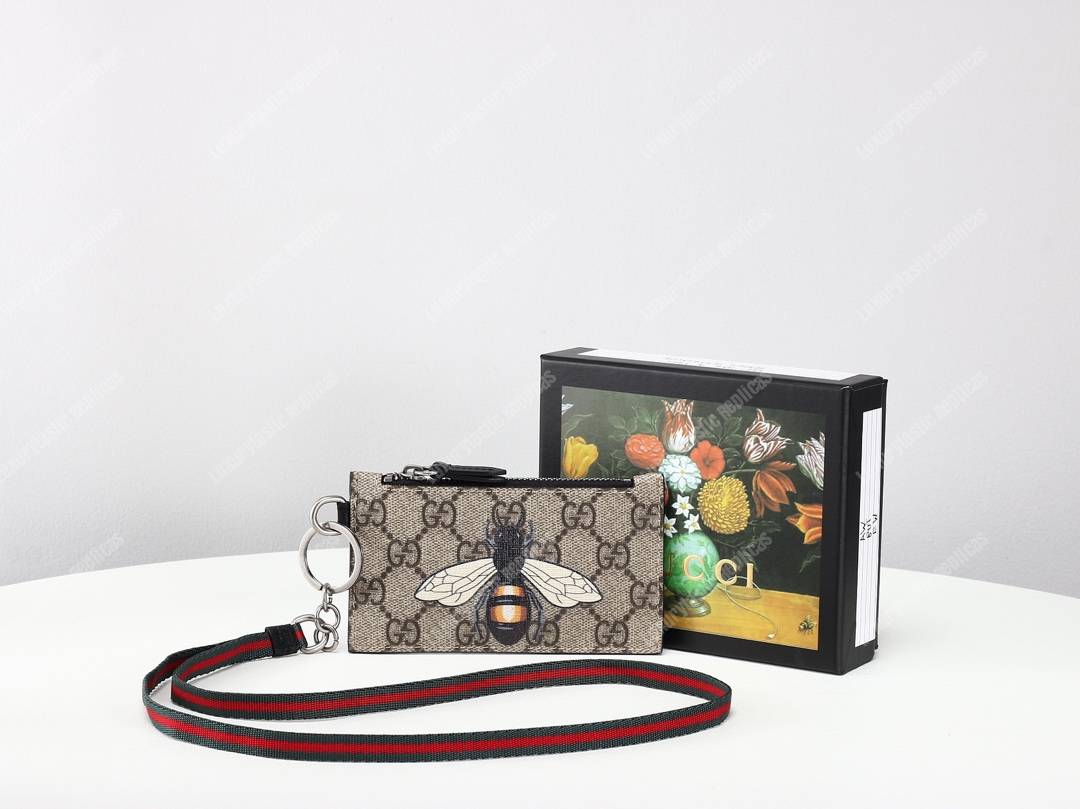 G*u*i bee print gg sup*e card case keychain strap
