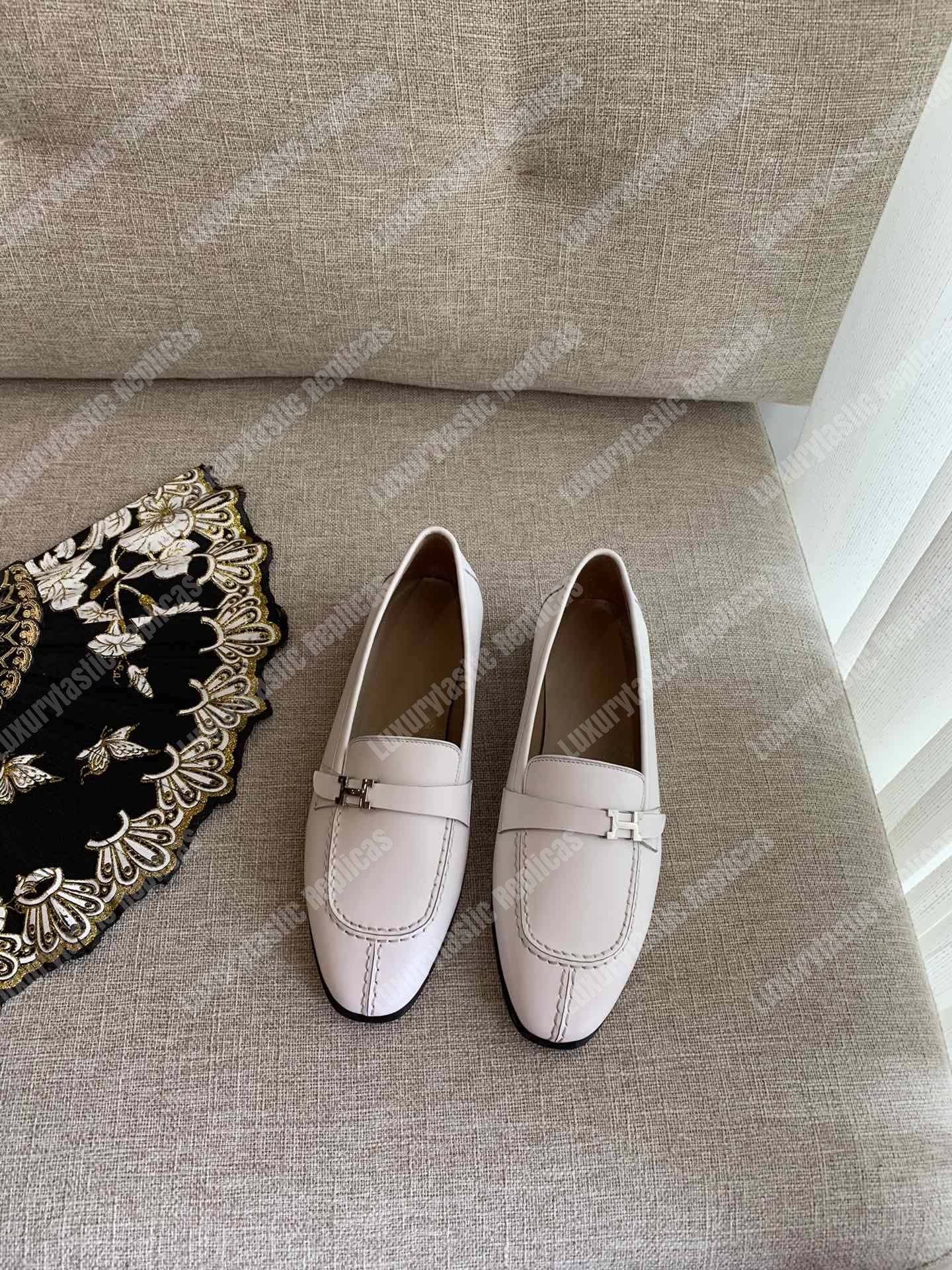 H**mes h buckle loafer white